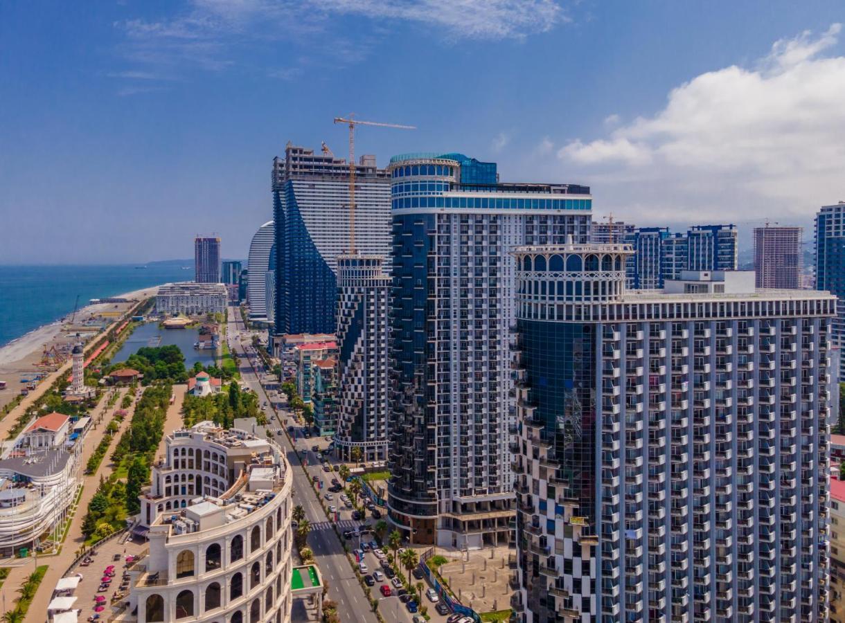 Orbi Sea Towers Hotel Official バトゥーミ エクステリア 写真