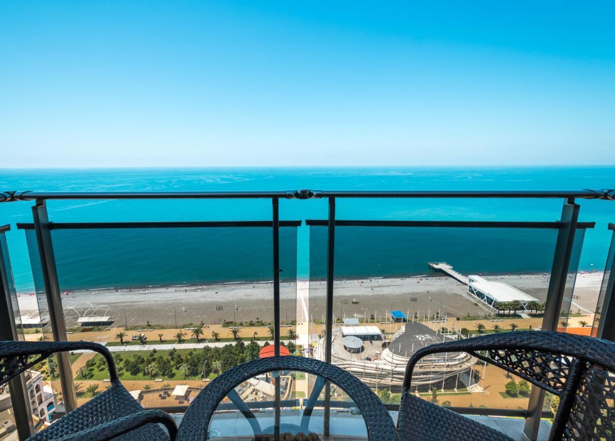 Orbi Sea Towers Hotel Official バトゥーミ エクステリア 写真